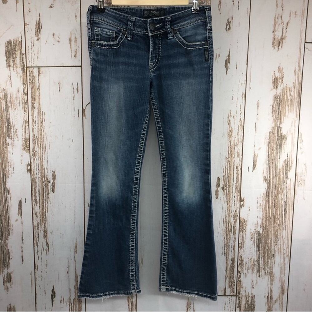 Silver Jeans, Suki.  Size W26. L30. In excellent condition!